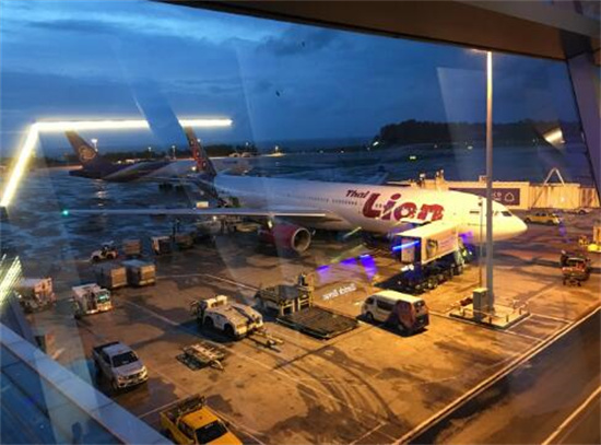 普吉島國際機場1.jpg