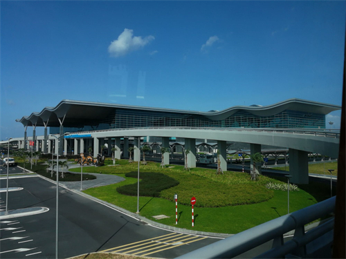機場外.jpg