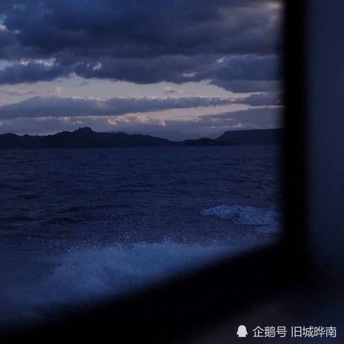 人道海水深,人道海水深不抵相思半的上一句是什么？
