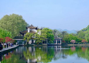青山有幸埋忠骨 白鐵無辜鑄佞臣的意思,青山有幸埋忠骨，白鐵無辜鑄佞臣是什么意思？