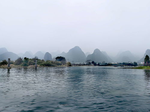 青山隱隱水迢迢,青山隱隱水迢迢全詩