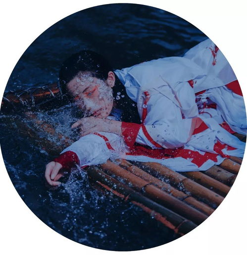 飄飄乎如遺世獨立,文言文“飄飄乎如遺世獨立羽化而登仙”的翻譯。